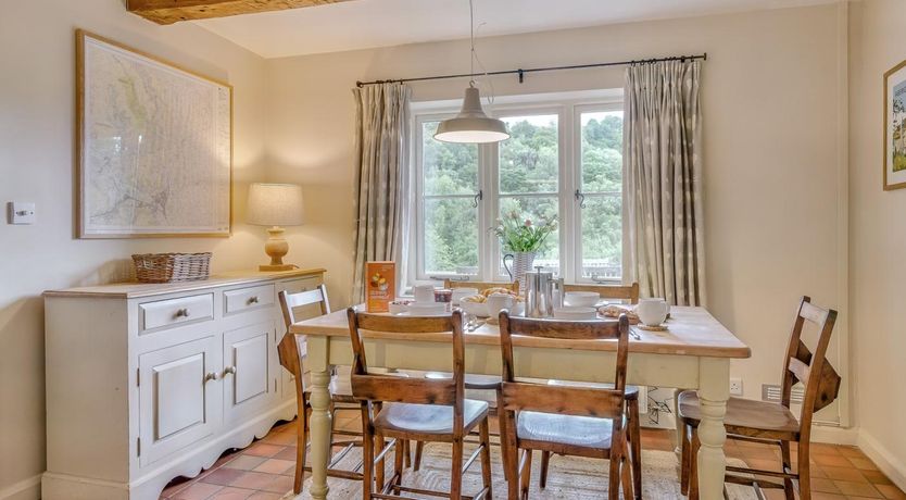 Photo of 3 Bed in Abergavenny