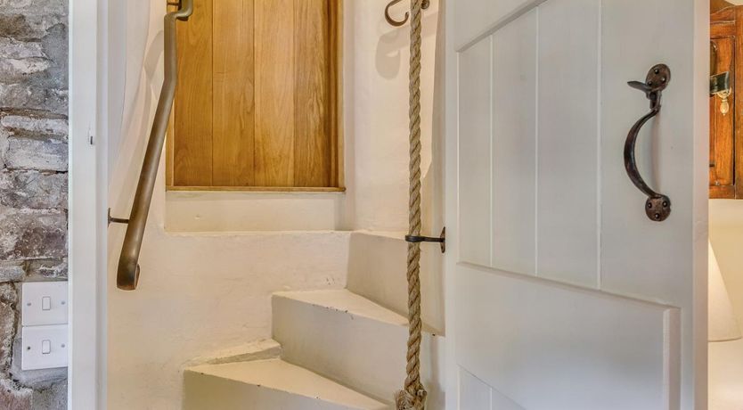 Photo of 3 Bed in Abergavenny