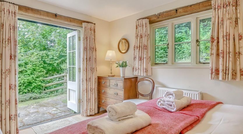 Photo of 3 Bed in Abergavenny