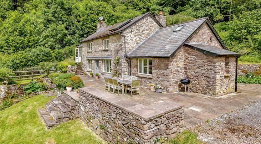 Photo of 3 Bed in Abergavenny