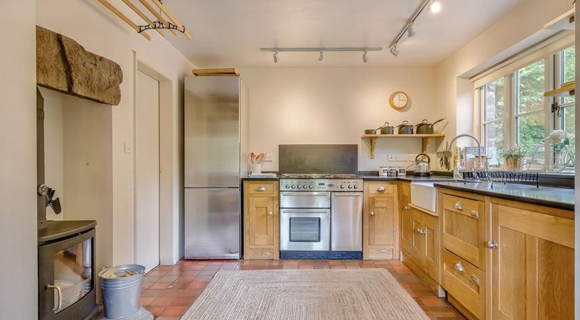 Photo of 3 Bed in Abergavenny