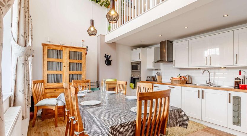 Photo of 4 Bed in Pitlochry