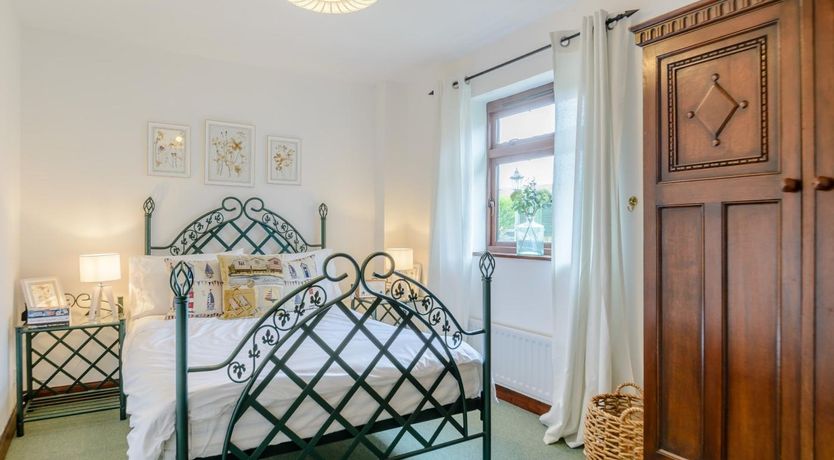Photo of 2 Bed in Waren Mill