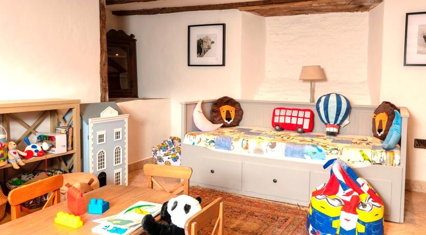 Photo of 5 Bed in Grosmont