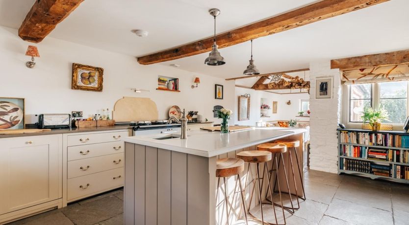 Photo of 5 Bed in Grosmont