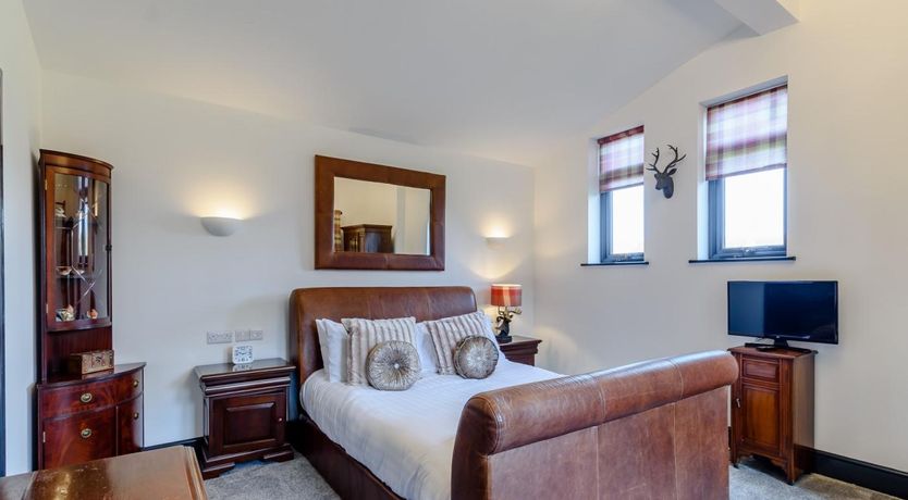 Photo of 5 Bed in Driffield