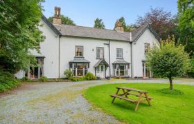 Photo of brookside-manor-house