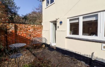 Vine Cottage Holiday Home