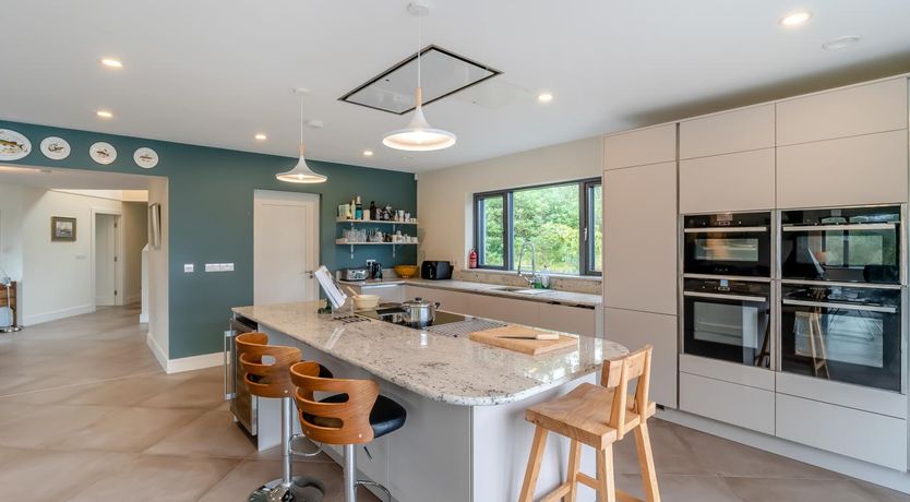 Photo of 3 Bed in Pontoon