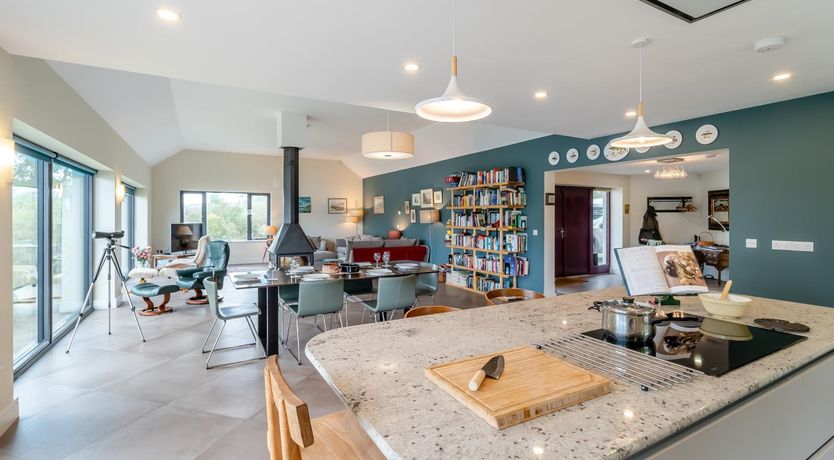 Photo of 3 Bed in Pontoon