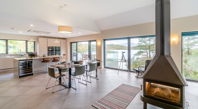 Photo of 3 Bed in Pontoon