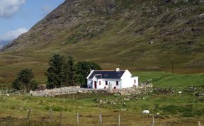 Photo of 2 Bed in Recess