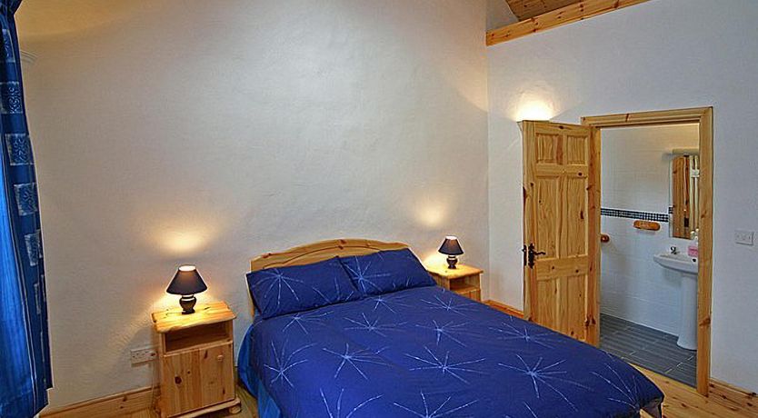 Photo of 2 Bed in Recess