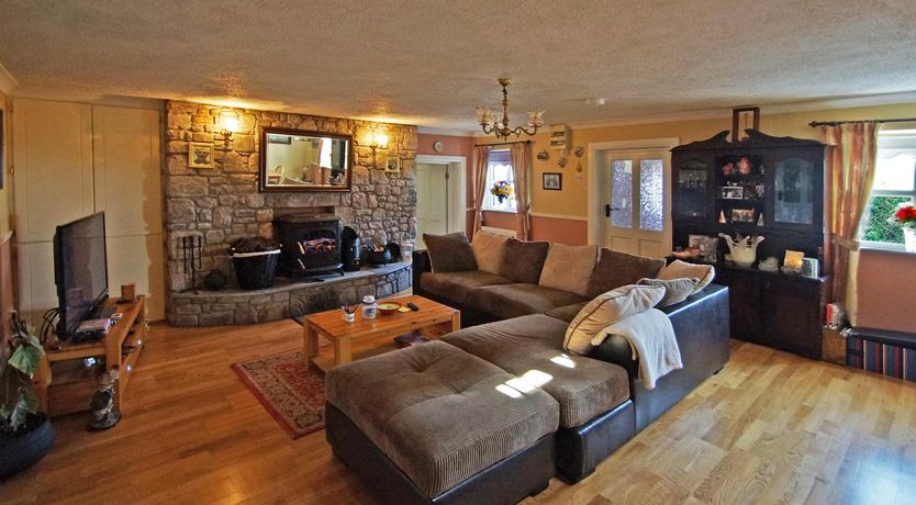 Photo of 2 Bed in Carna