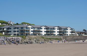 23 Burgh Island Causeway Holiday Home