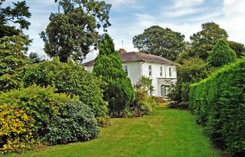5 Bed in Bruree Holiday Home