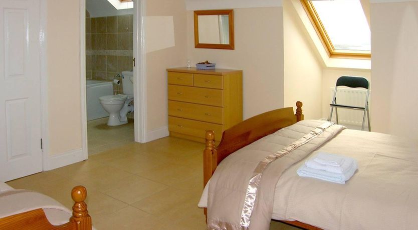 Photo of 3 Bed in Downings