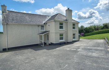 4 Bed in Drimoleague Holiday Home