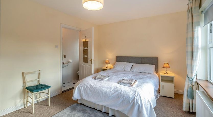 Photo of 2 Bed in Glengarriff