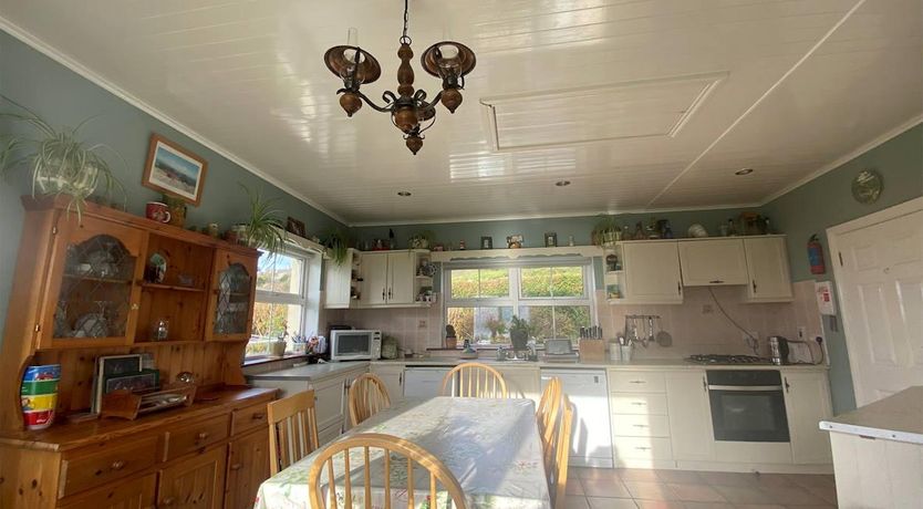 Photo of 4 Bed in Kilcrohane