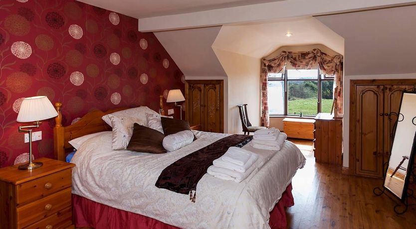 Photo of 3 Bed in Riverstown