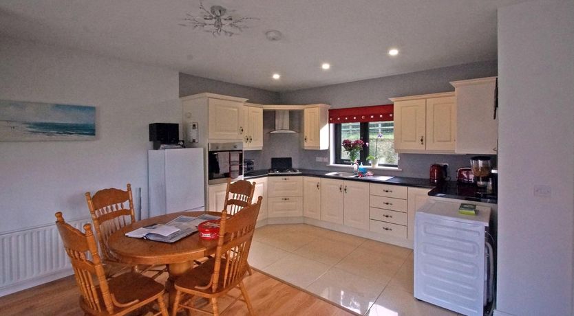 Photo of 2 Bed in Leap