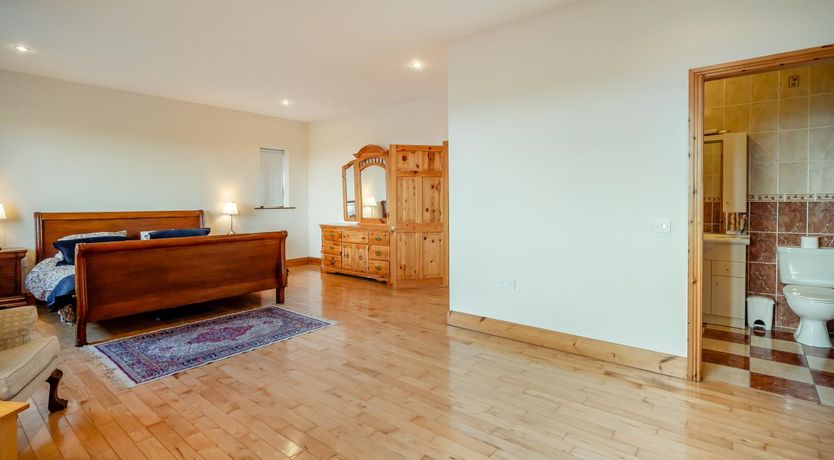Photo of 3 Bed in Renvyle