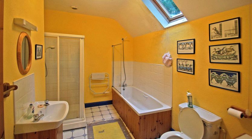 Photo of 4 Bed in Adrigole