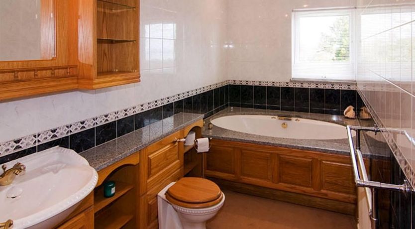 Photo of 3 Bed in Greencastle