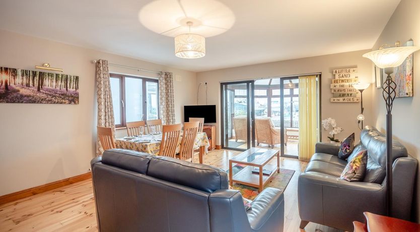 Photo of 3 Bed in Dingle