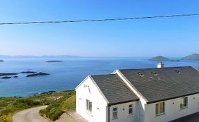 Photo of 4 Bed in Caherdaniel