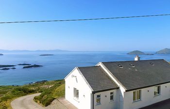 4 Bed in Caherdaniel Holiday Home