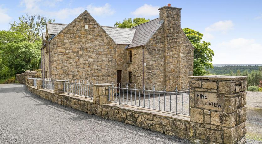 Photo of 4 Bed in Donegal Town
