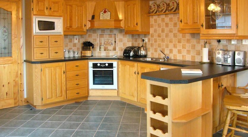 Photo of 6 Bed in Cashel