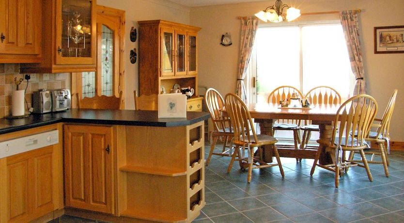 Photo of 6 Bed in Cashel