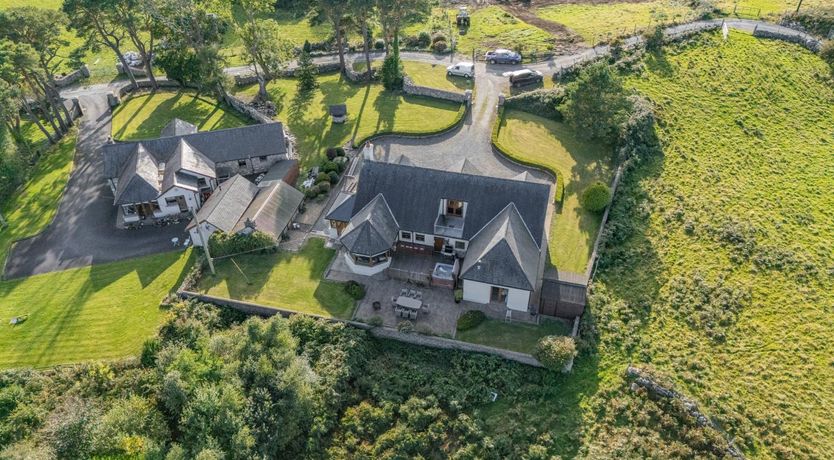 Photo of 5 Bed in Omeath