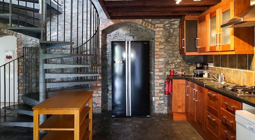 Photo of 4 Bed in Tulla