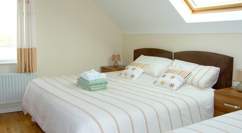 Photo of 3 Bed in Downings