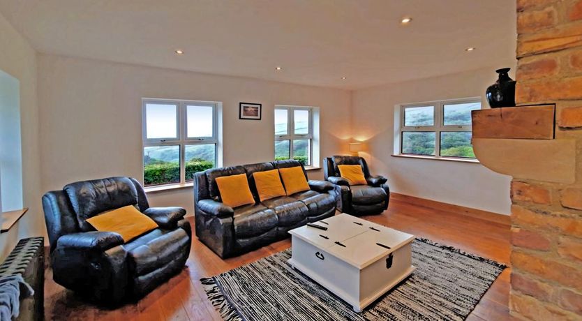 Photo of 2 Bed in Lecamey
