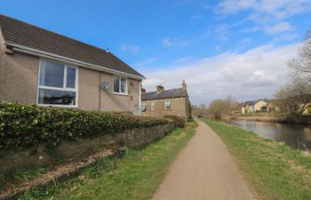 17 Alexandra Court Holiday Home