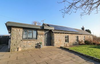 Shotts Cottage Holiday Home