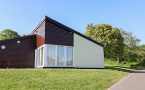 Photo of Harcombe House Pet Friendly Bungalow