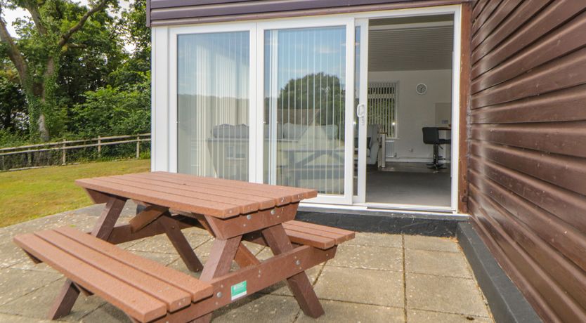 Photo of Harcombe Housenbsp;Pet Free Bungalow