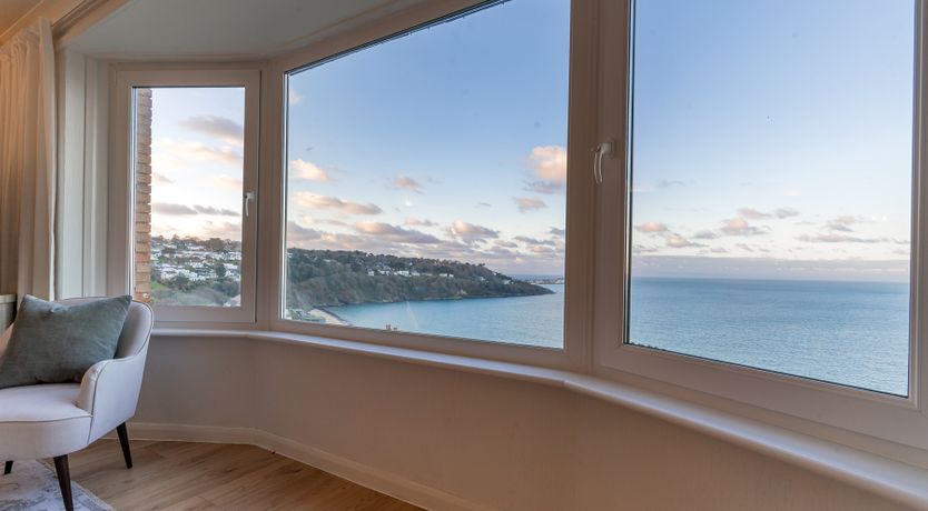 Photo of Flat 17, The Stones