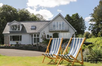 Alloa Holiday Home