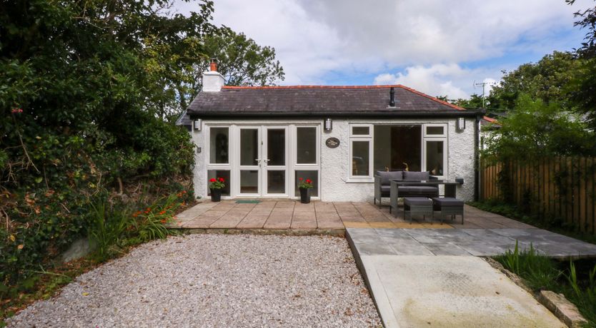 Photo of Cromlech Cottage at Cromlech Manor Farm