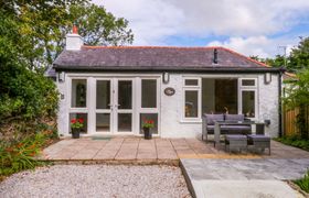 Photo of cromlech-cottage-at-cromlech-manor-farm