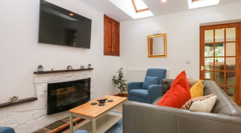 Photo of Cromlech Cottage at Cromlech Manor Farm