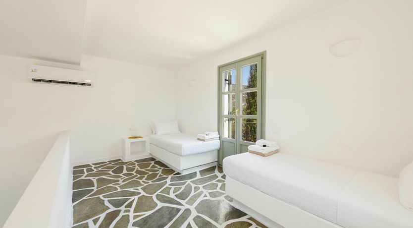 Photo of Paradise Isle Breeze