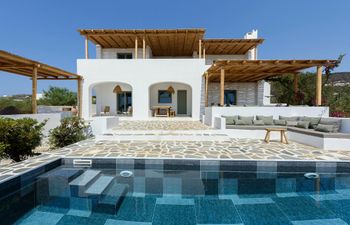 Paradise Isle Breeze Holiday Home